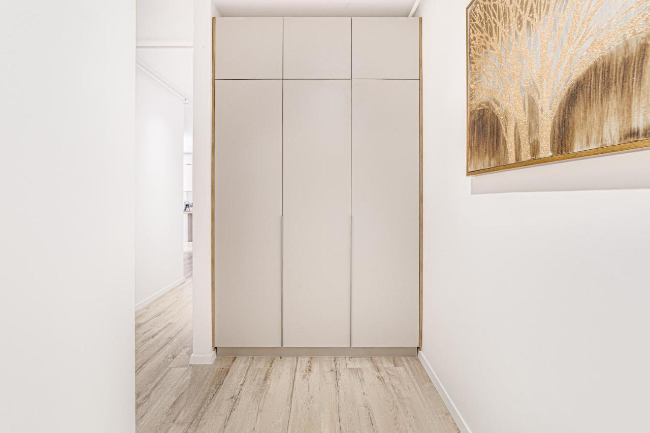 Elegant Apartment Near Afi & Atrium Mall Arad Buitenkant foto